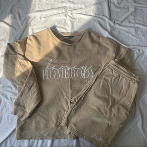 Fancy Homebody Signature Luxe Crewneck Short Set in Camel in Sz. Large